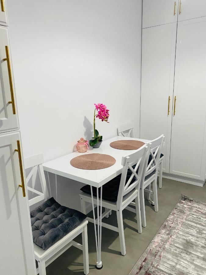 Luxury Queen Câmpulung Moldovenesc Eksteriør bilde