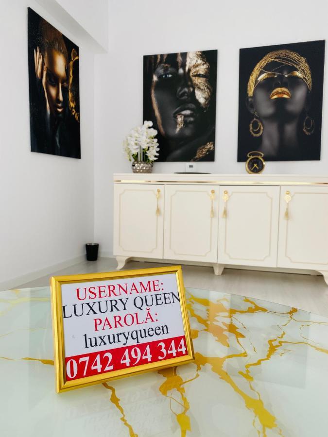 Luxury Queen Câmpulung Moldovenesc Eksteriør bilde